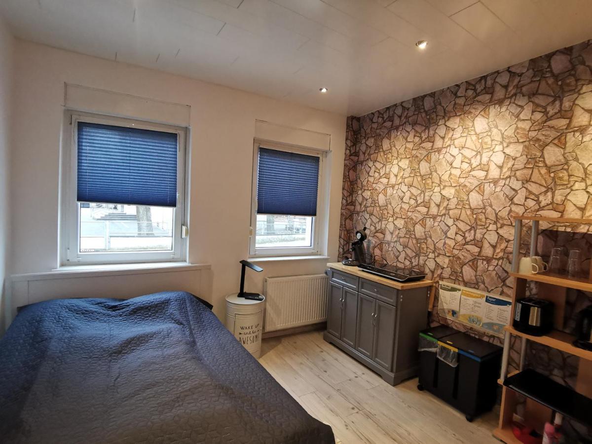 Gemuetliches Zimmer Mit Eigenem Bad Und Kueche Swisttal المظهر الخارجي الصورة